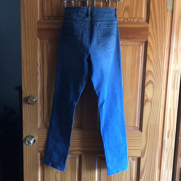 Jeans - Picture 4 of 4